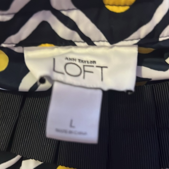 LOFT blouse - Picture 3 of 3